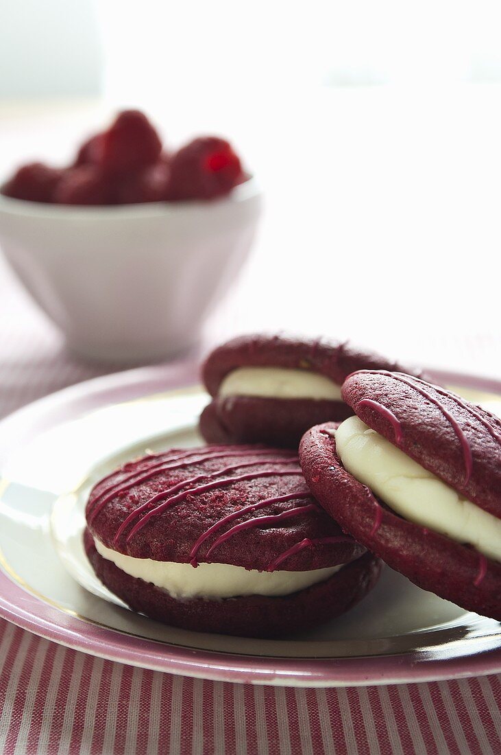 Raspberry whoopie pies and fresh raspberries