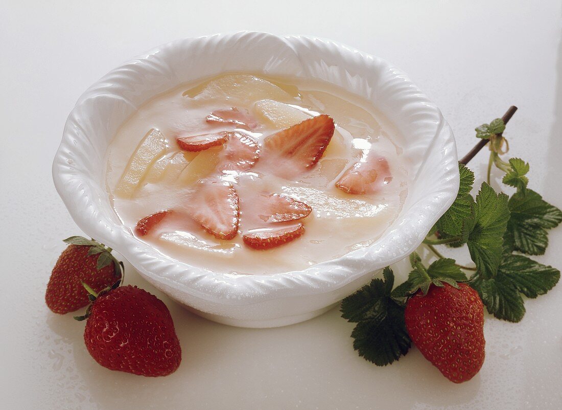 Cold wine soup with fruit