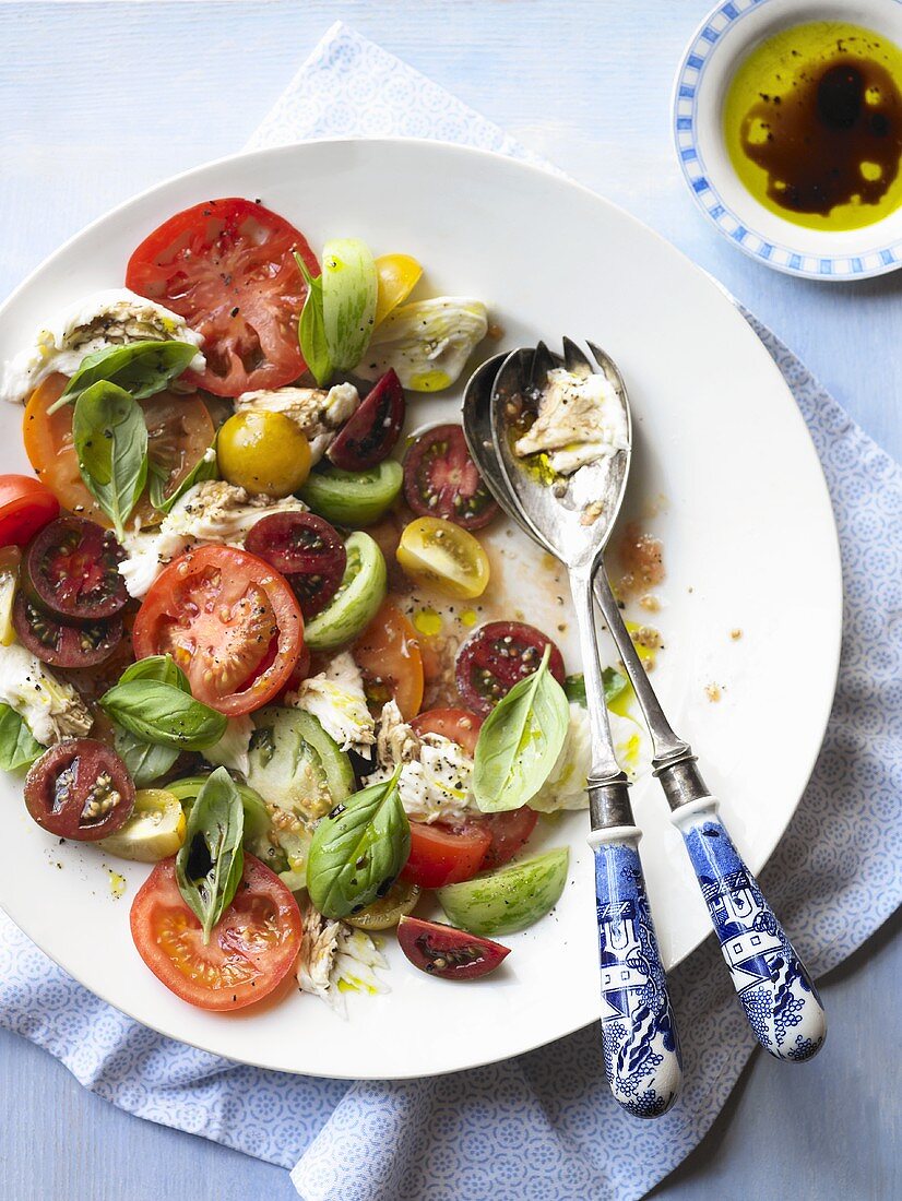 Tomaten-Mozzarella-Salat