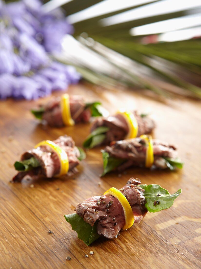 Beef wraps with lemon