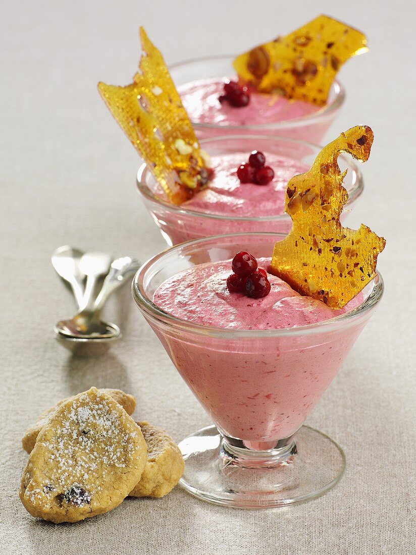 Lingonberry mousse with caramel leaves