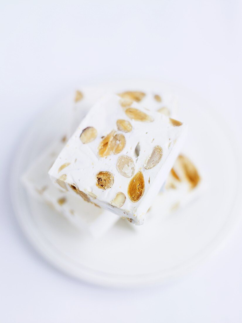 Almond nougat