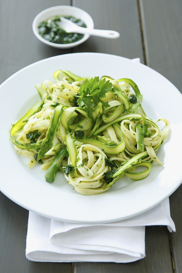 Tagliatelle with asparagus and ransom pesto