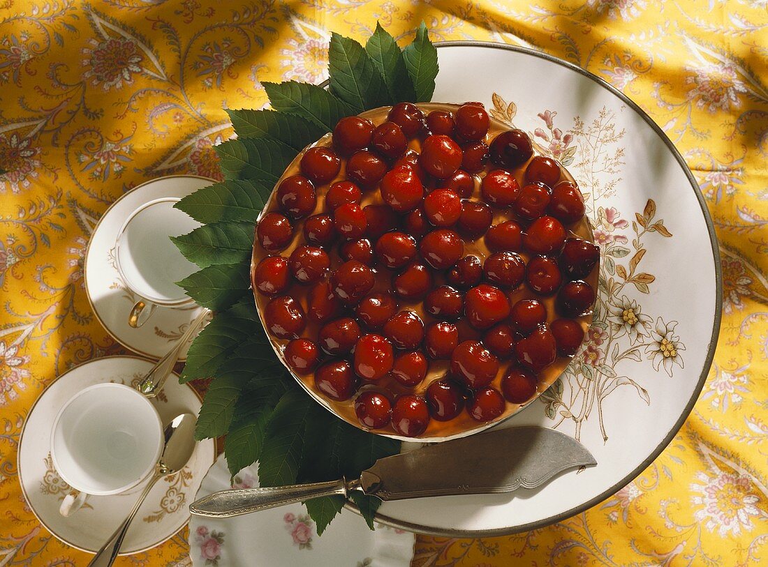 Flat cherry tart with glaze