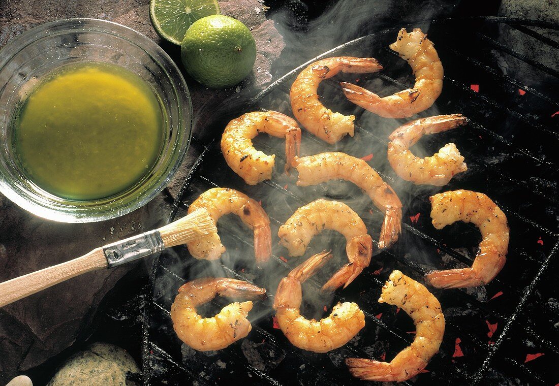 Shrimp on the Grill with Garlic and Lime Sauce