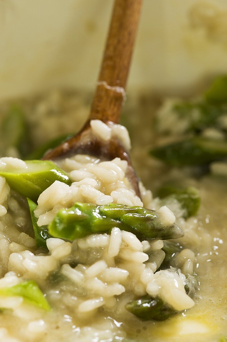 Risotto asparagi e cerfoglio (asparagus and chervil risotto, Italy)