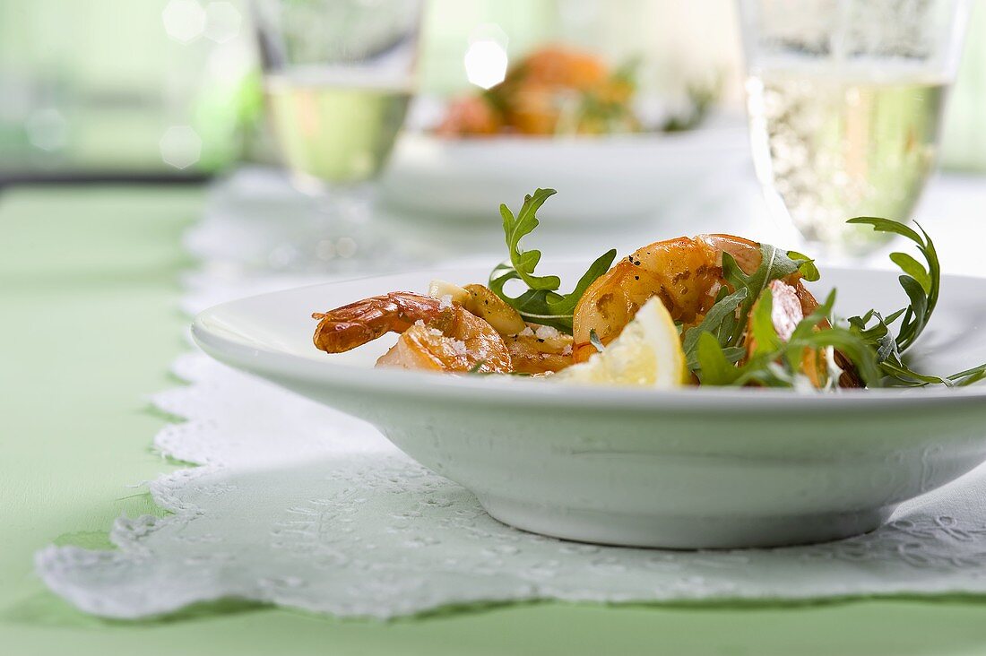 Gamberi alla rucola (prawns with rocket, Italy)