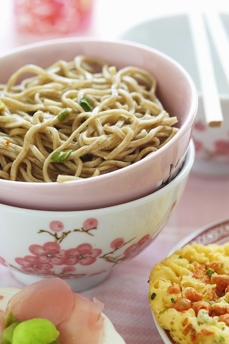 Japanese noodles with spring onions