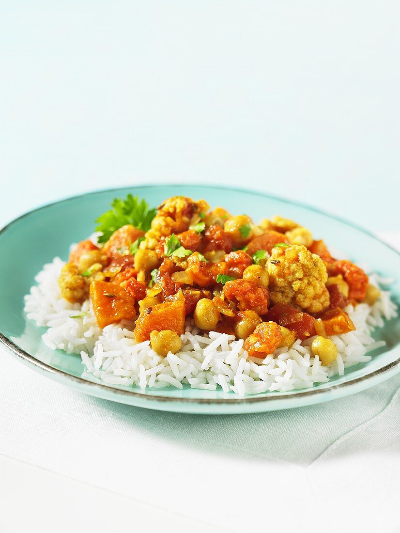 Tari Aloo (vegetable dish, India) on a bed of rice