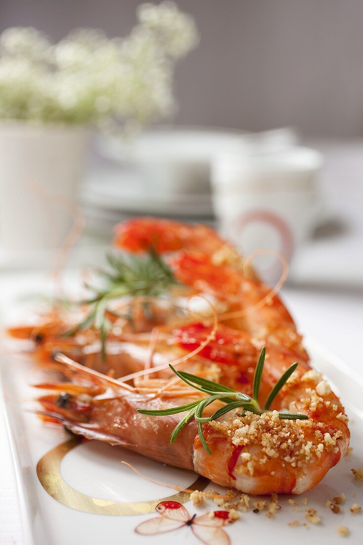 Grilled prawns with Romesco sauce