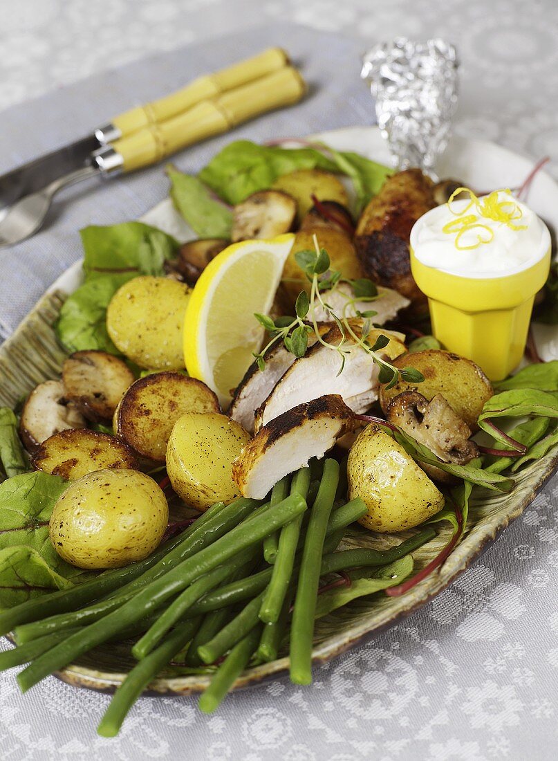 Chicken salad with potatoes, green beans and lemon yogurt