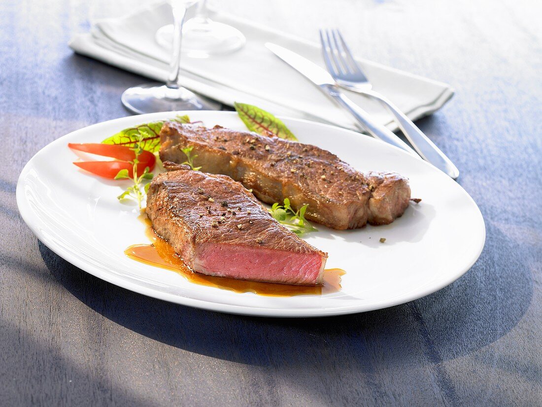 Entrecôte with herbs and pepper