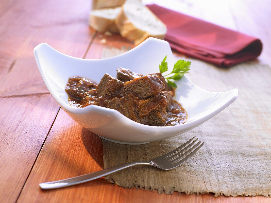 Beef goulash with bread