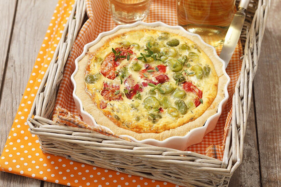 Quiche mit Dicken Bohnen und gegrilltem Paprika