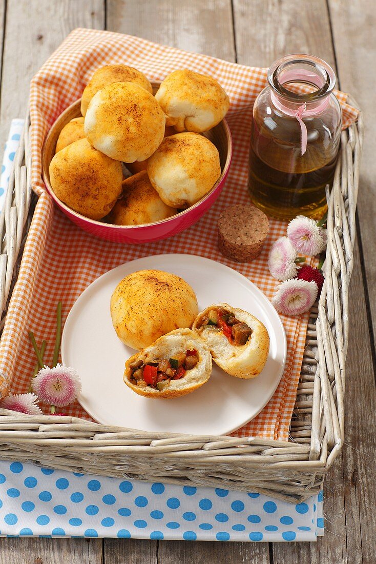 Yeast breads, filled with grilled vegetables, olive oil