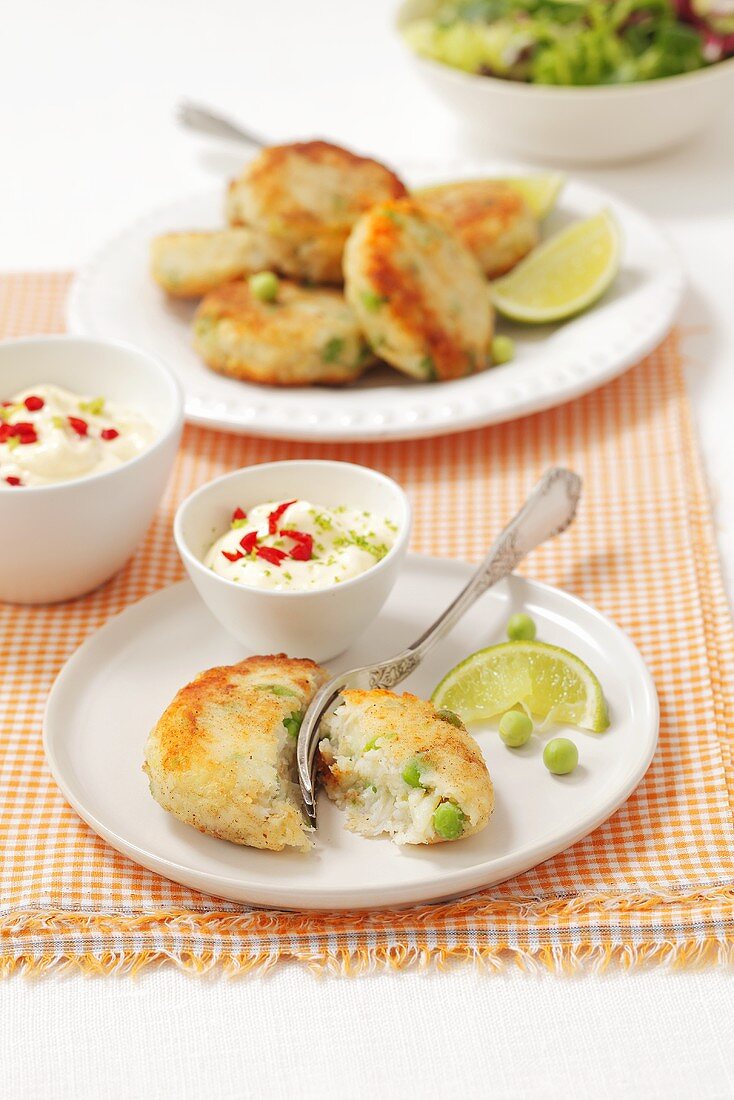 Fish cakes with chilli and lime mayonnaise