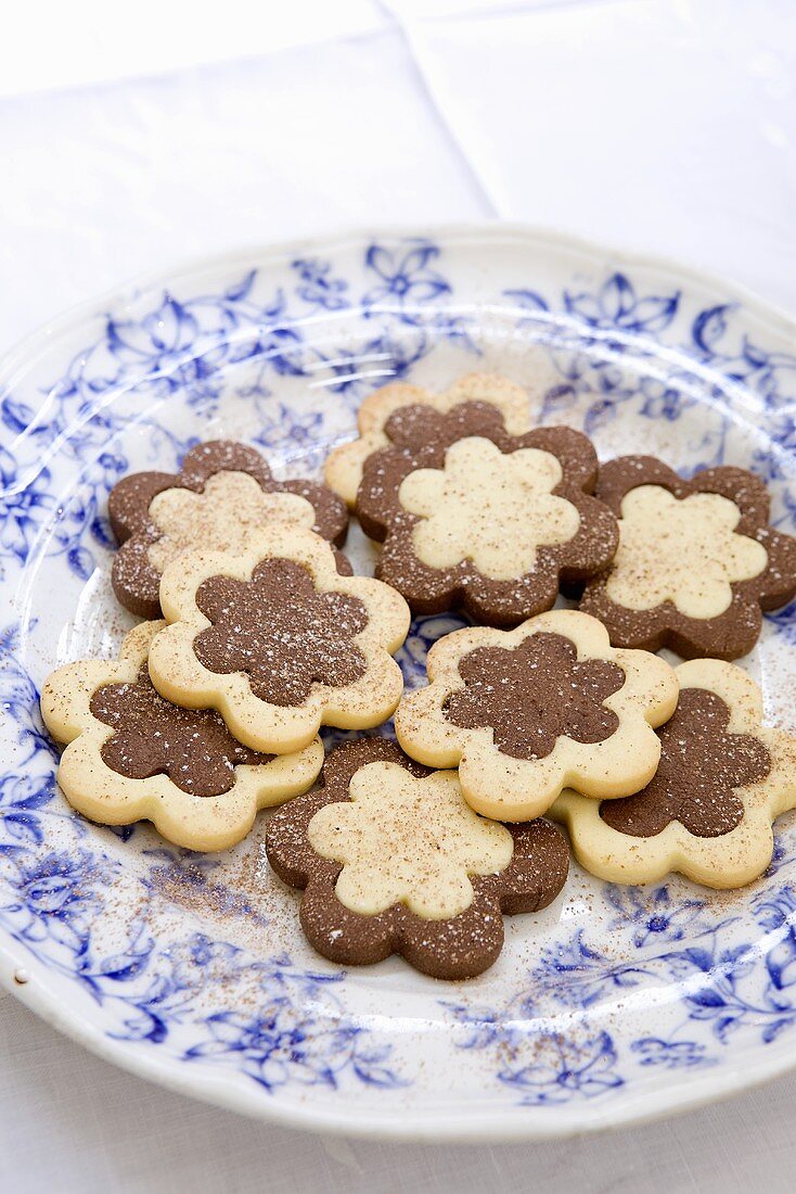 Blumenförmige Biscuits