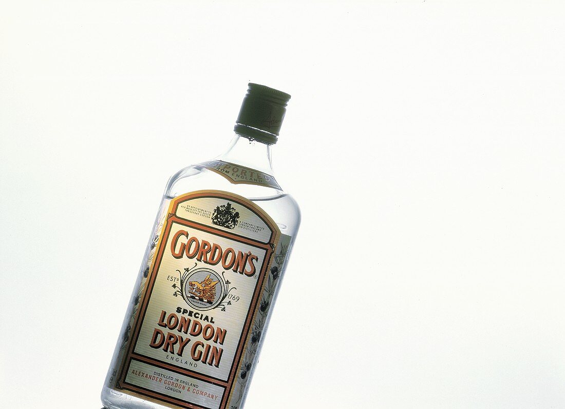 Eine Flasche Gordon's Dry Gin