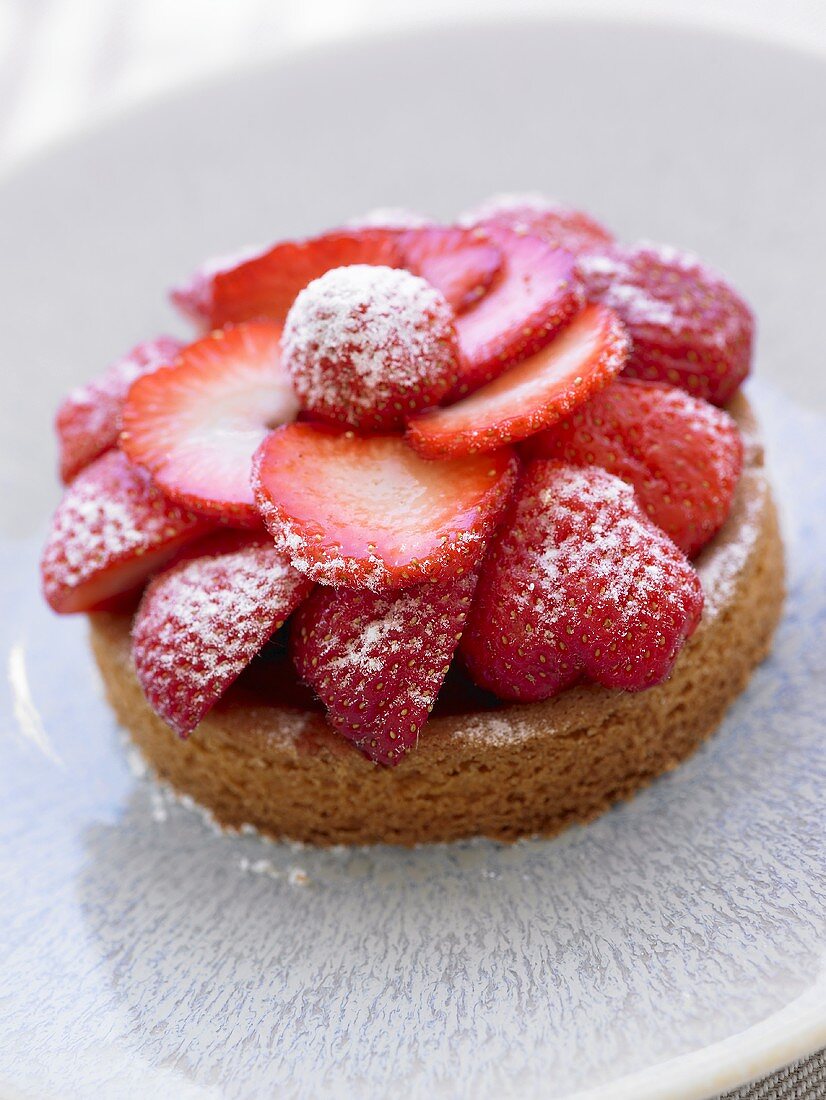 A strawberry tart (close-up)
