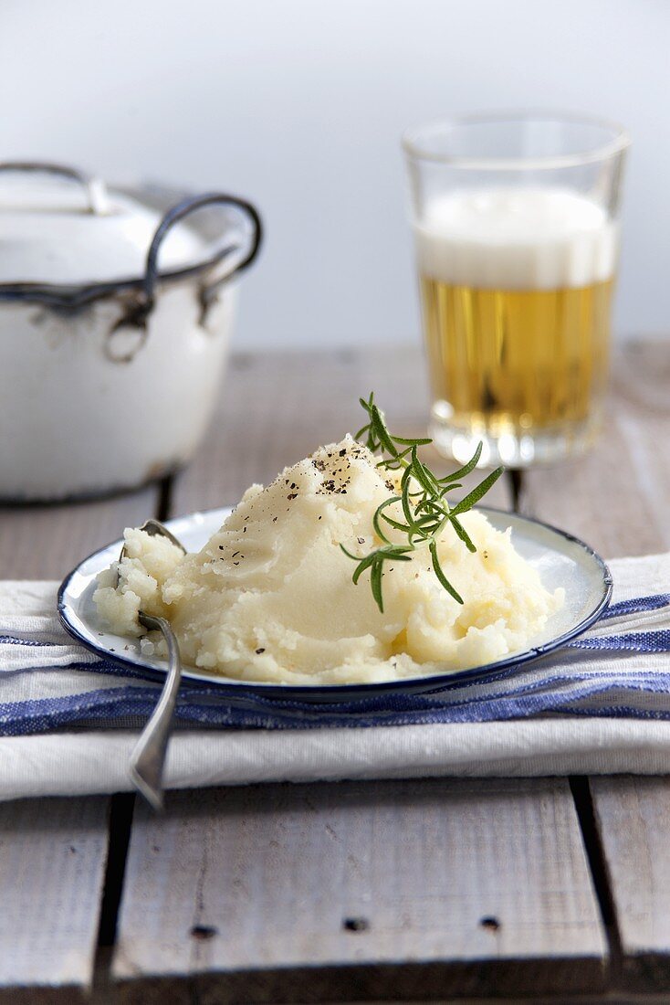 Mashed potatoes with rosemary