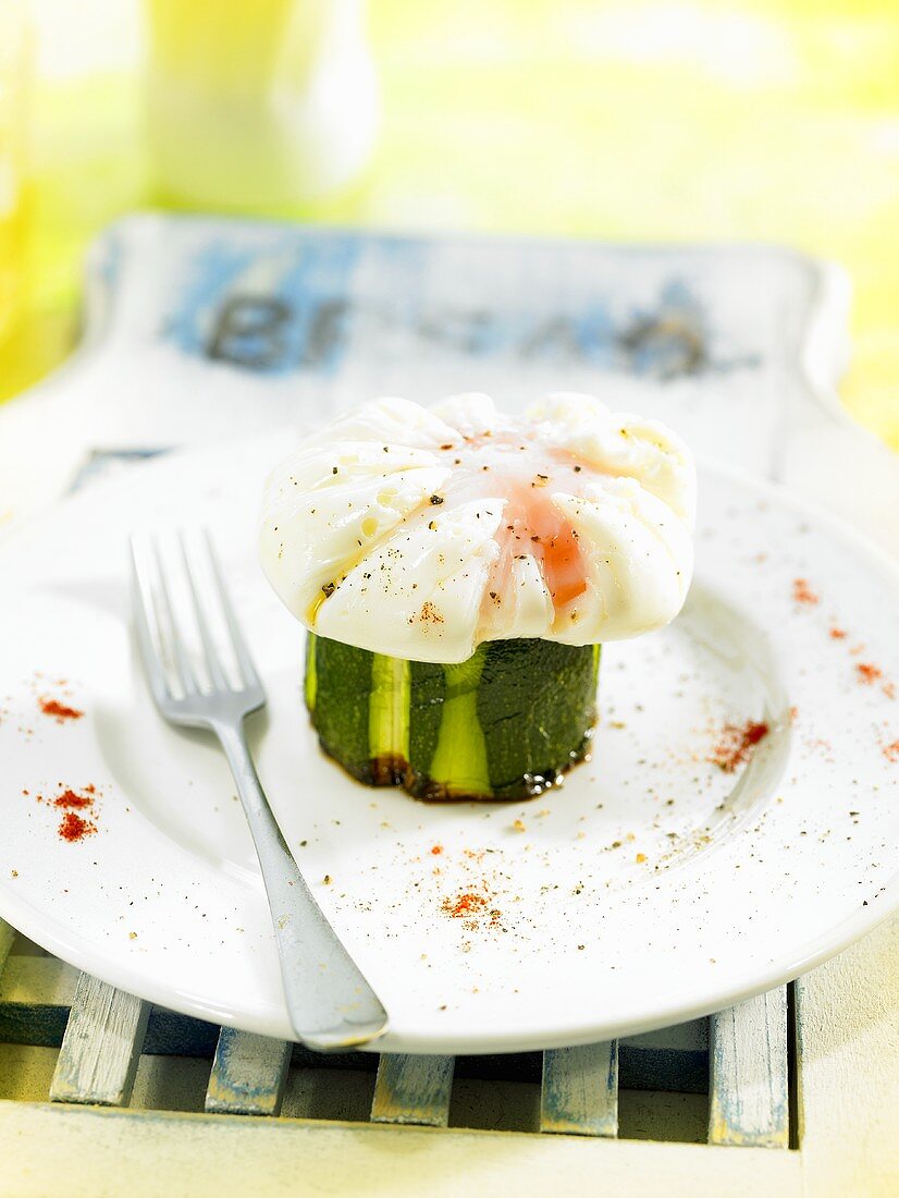Poached egg on courgette