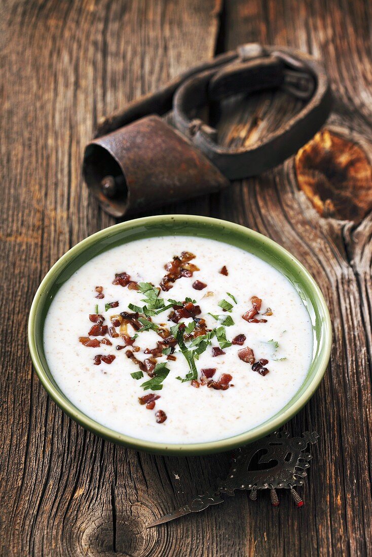 Zurek (Sauermehlsuppe, Polen)