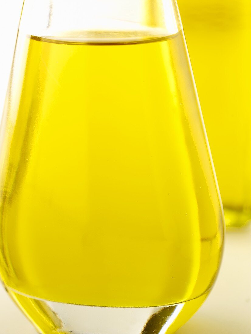 Olive oil (close-up)