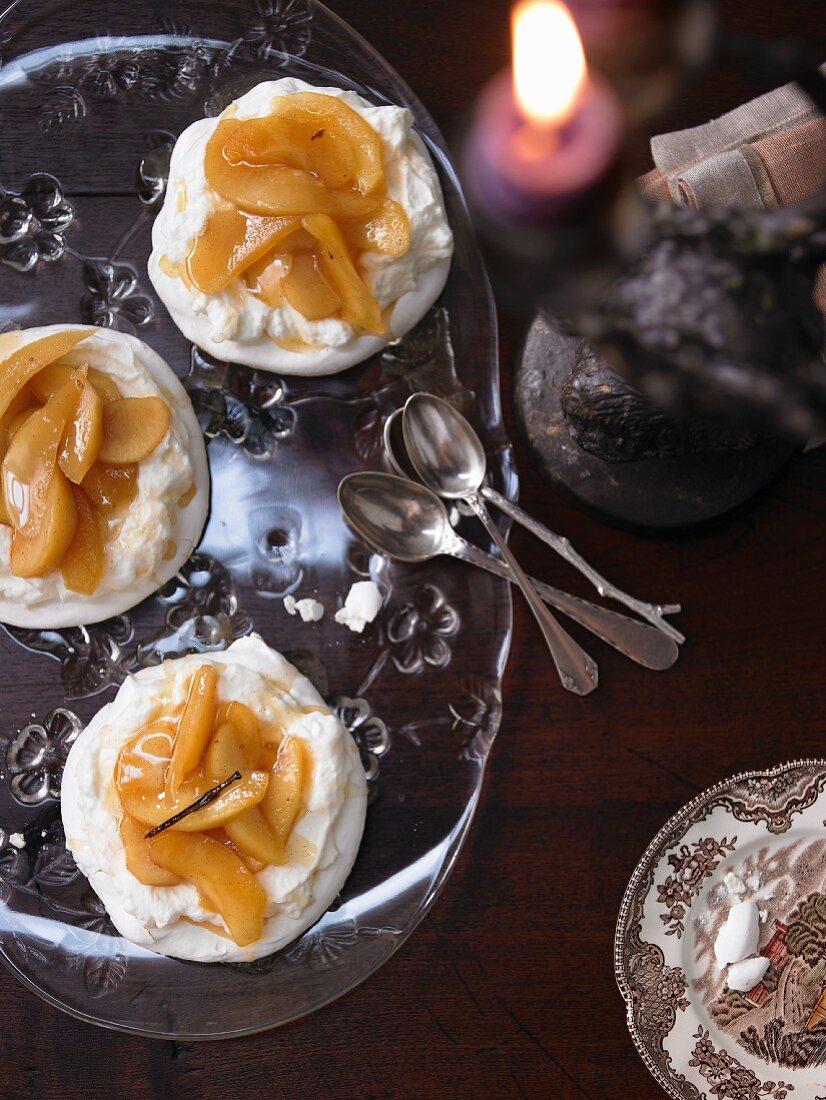 Spiced pavlova with quince compote