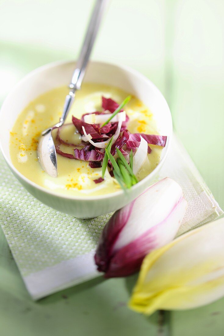 Chicory soup with radicchio