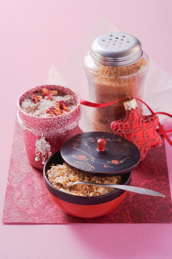 Rose and cinnamon salt as a gift