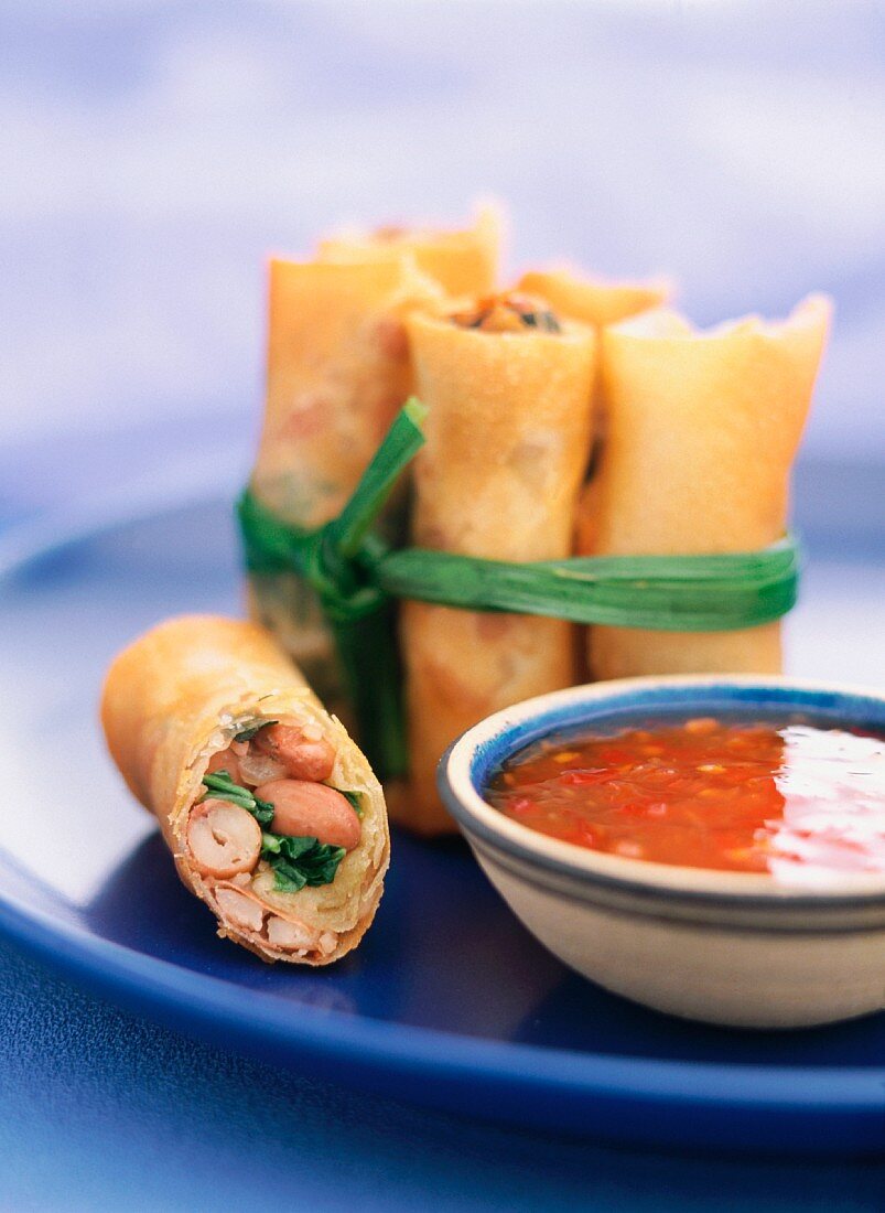 Spring roll with bean filling