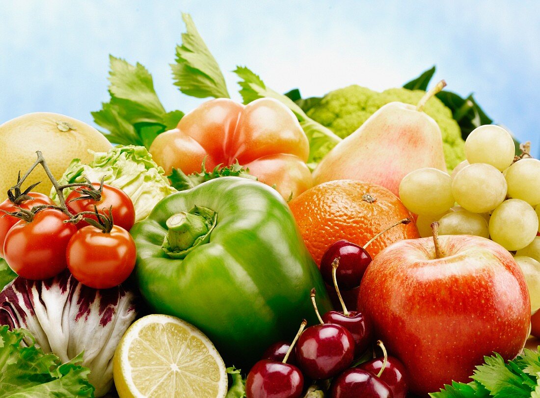 Gemüse- und Fruchtstilleben