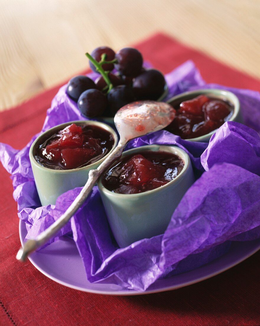 Bourgogne grape jelly with william pears