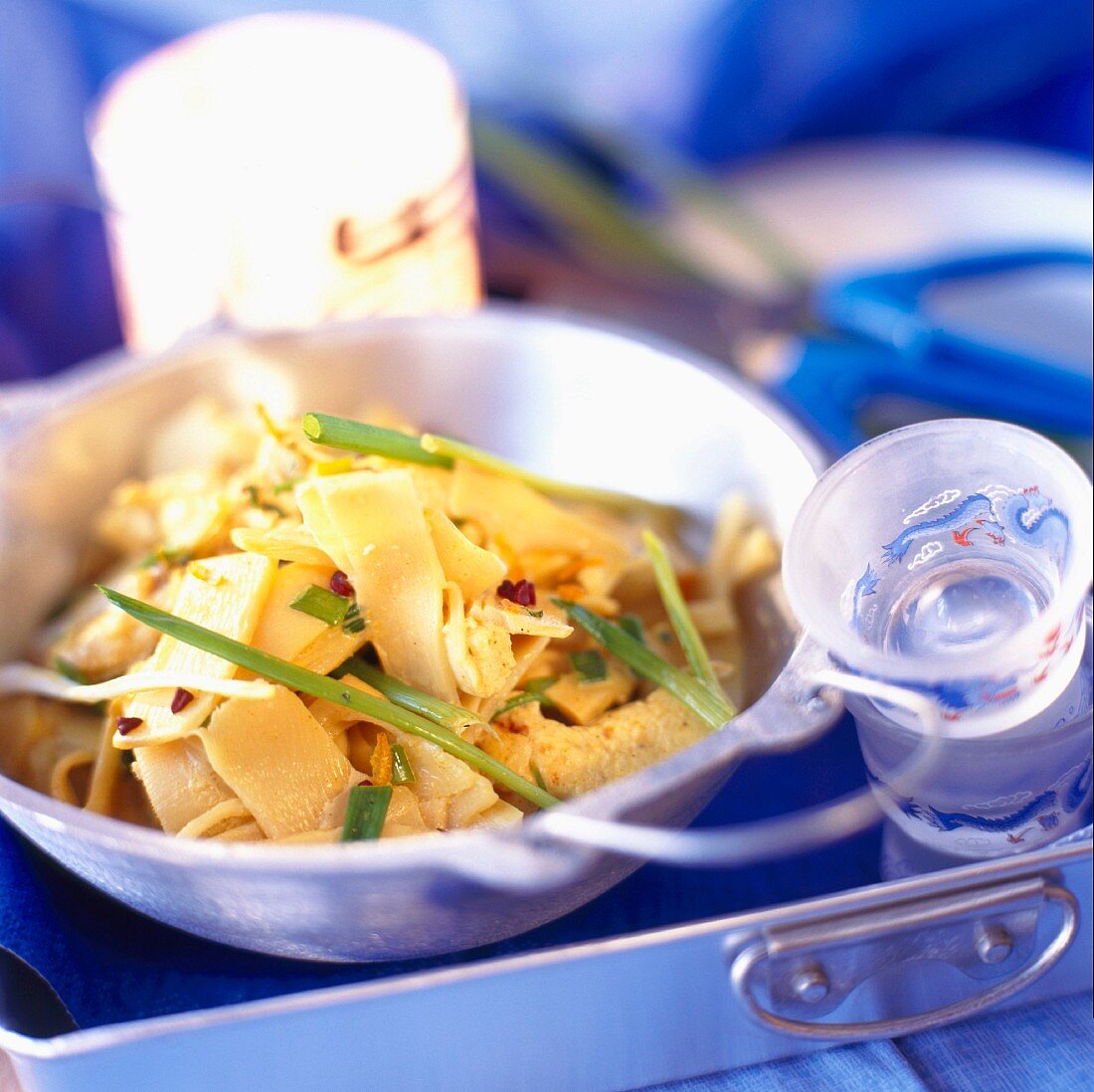 Chicken with bean sprouts