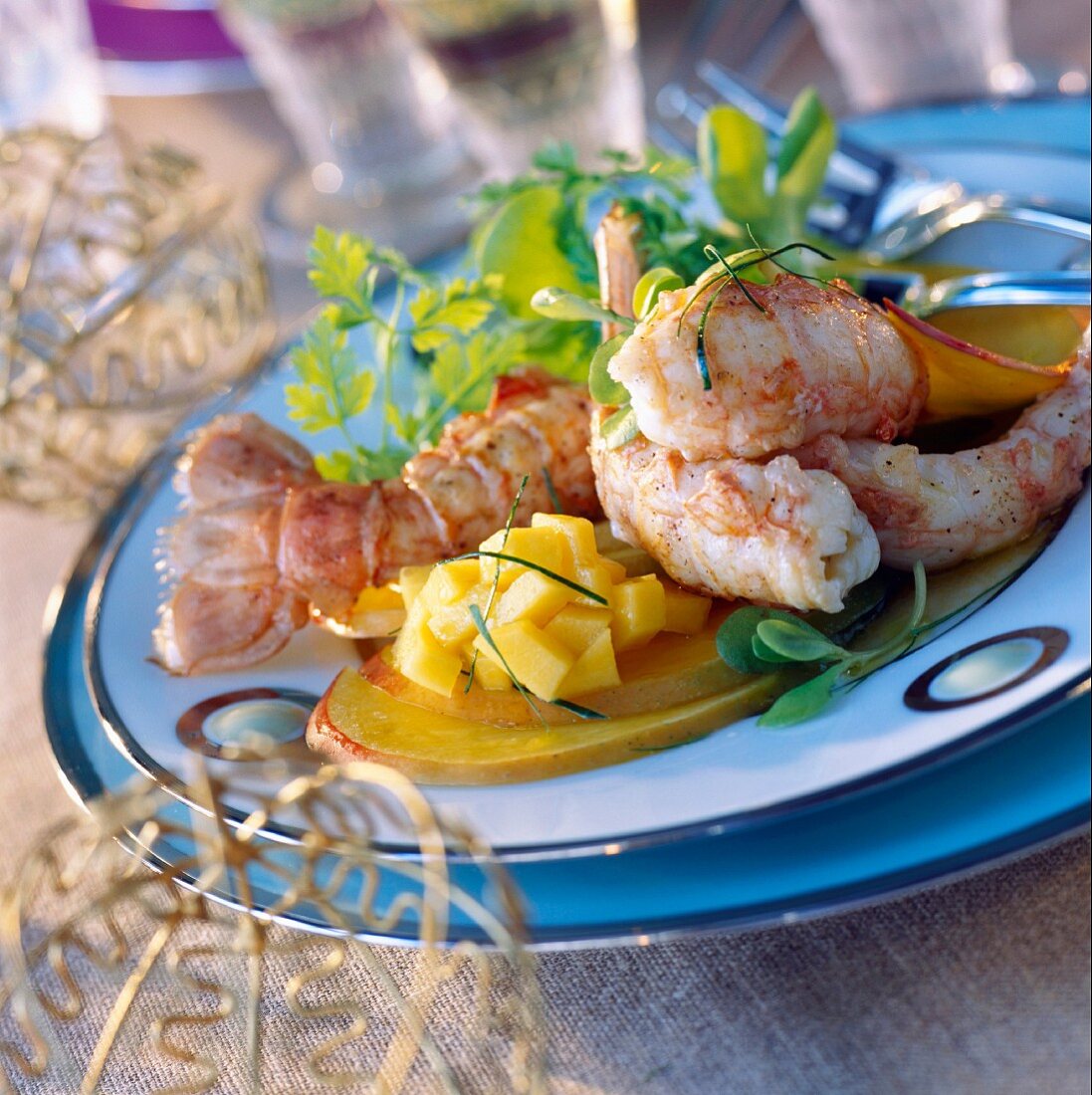 Kaisergranat mit Mango und Limetten-Vinaigrette