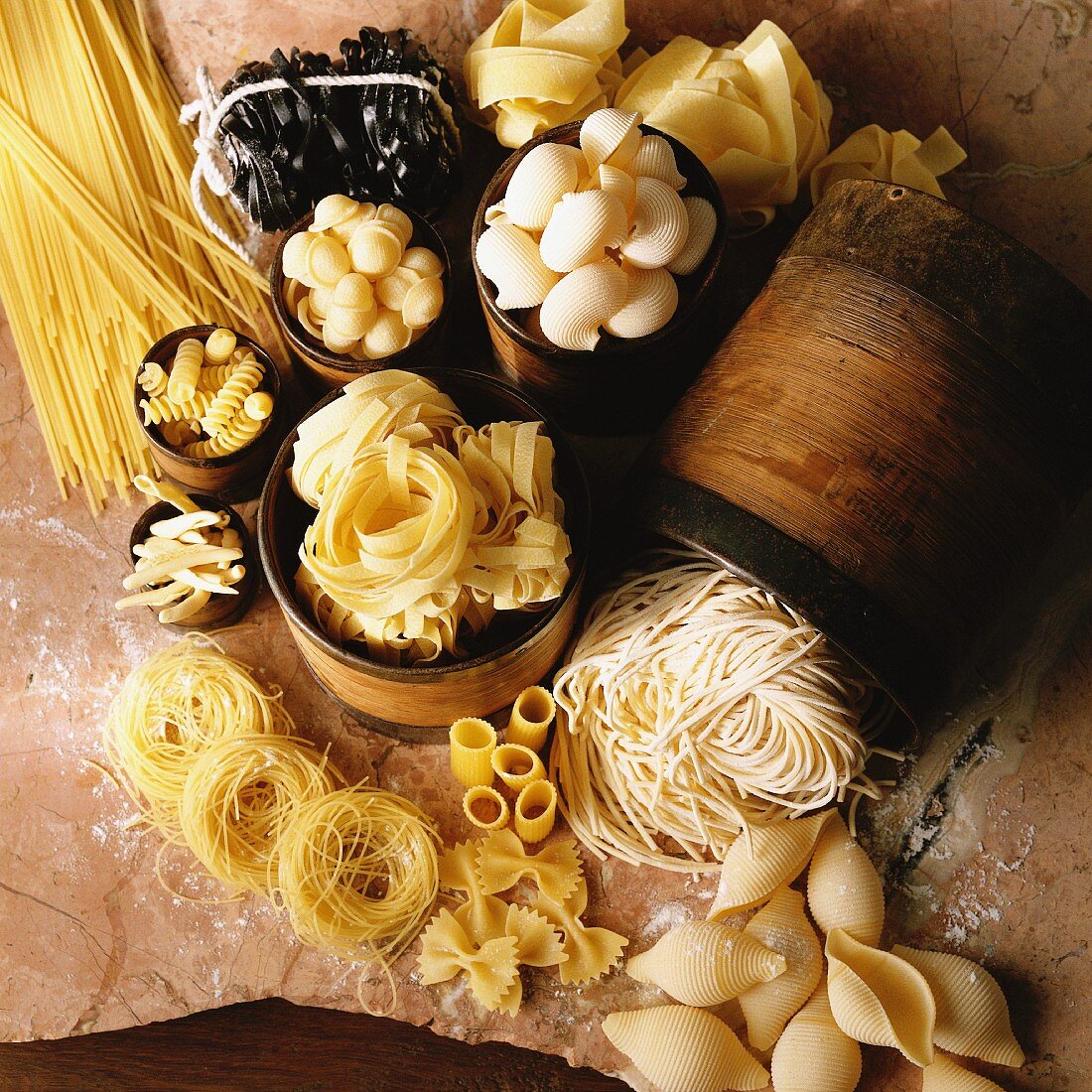 Arrangement of pasta