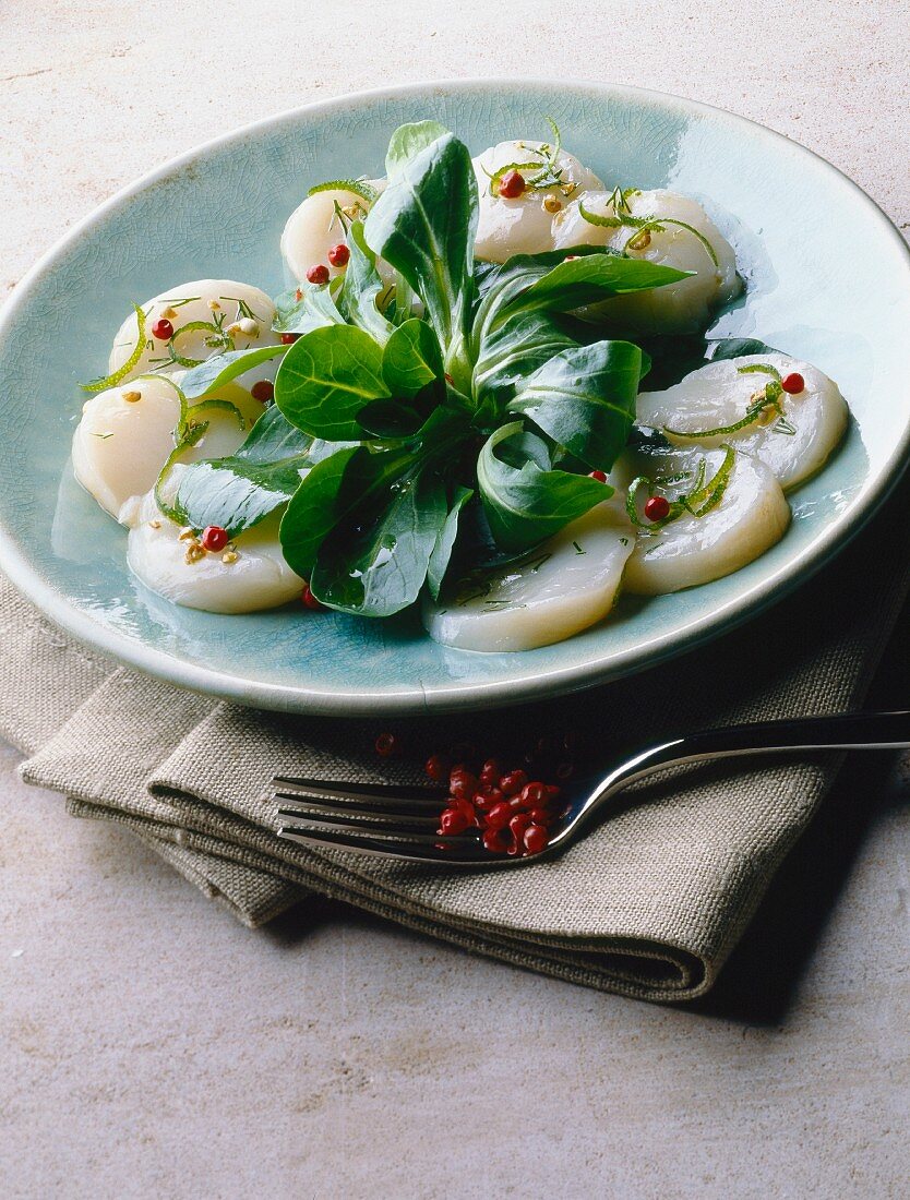 Feldsalat mit Jakobsmuscheln