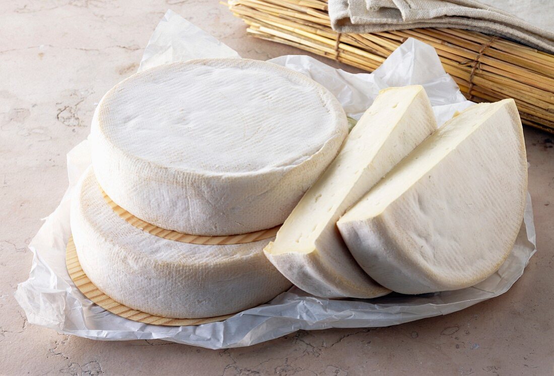 Reblochon cheeses