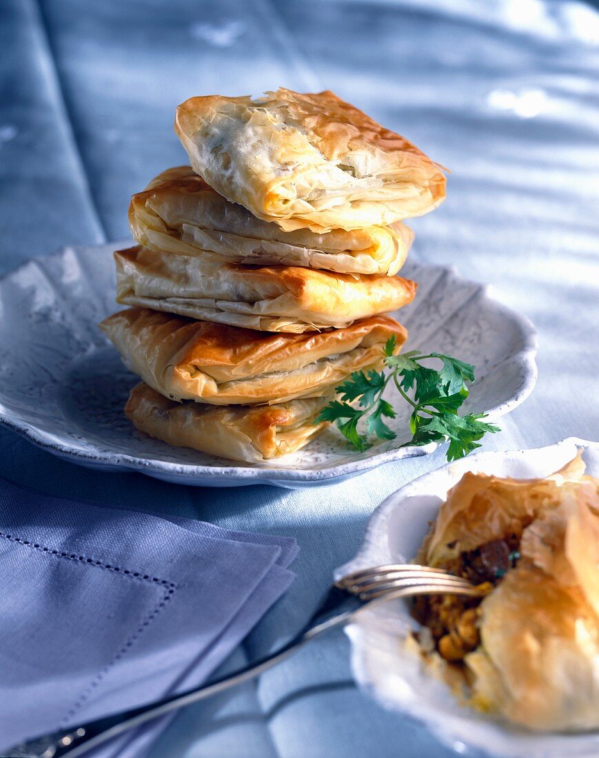 Brick pastry parcels with curried chicken