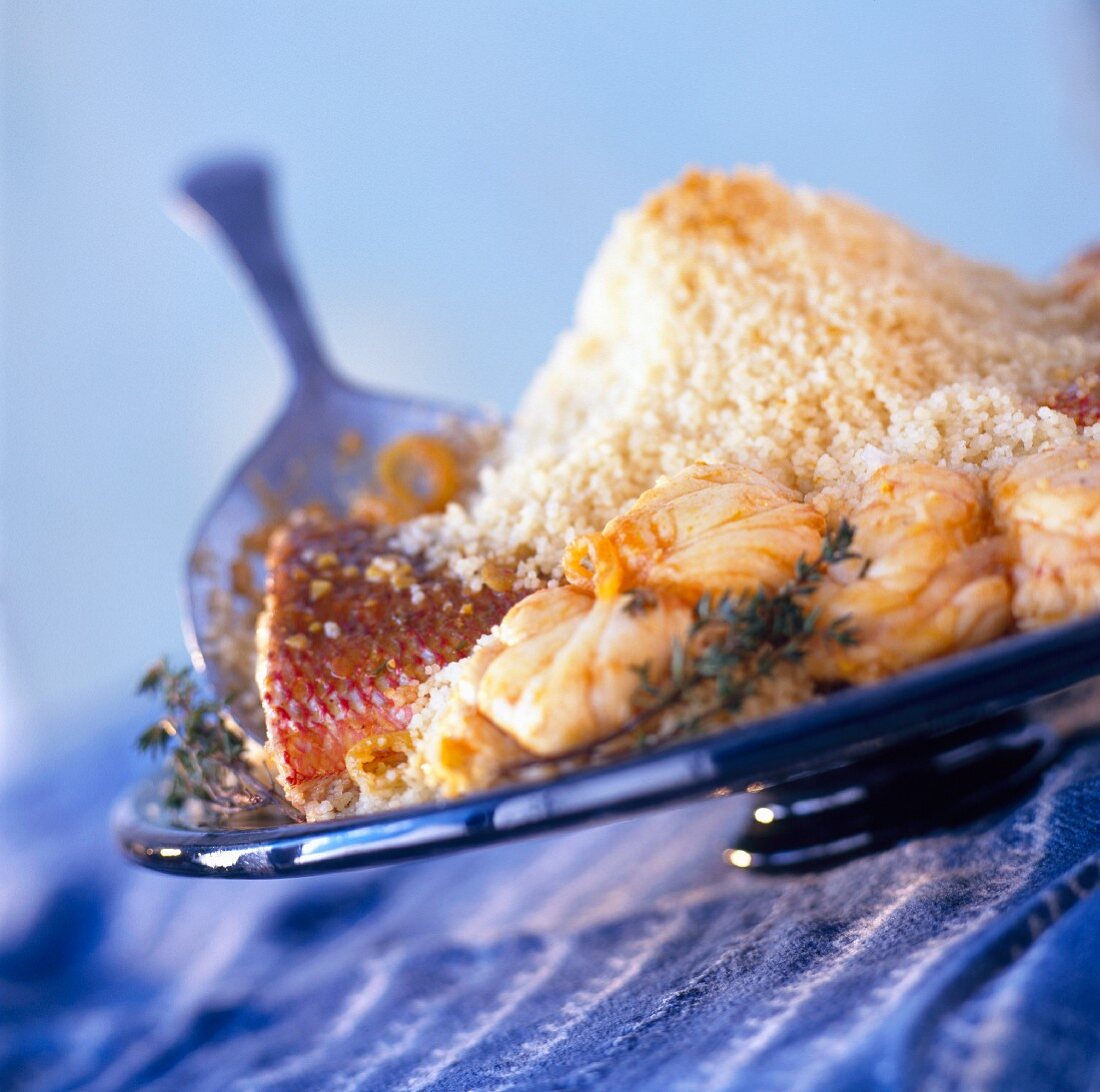 Rotbarbenfilet, Seeteufel und Safran-Couscous mit Rosmarin