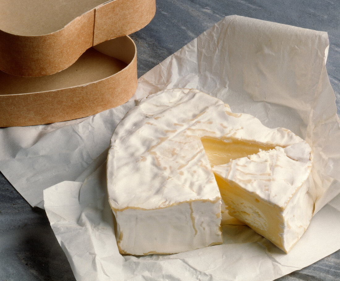 Coeur de Neufchâtel cheese