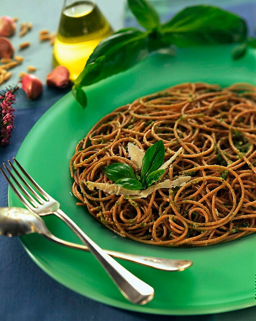 Spaghettis with pesto