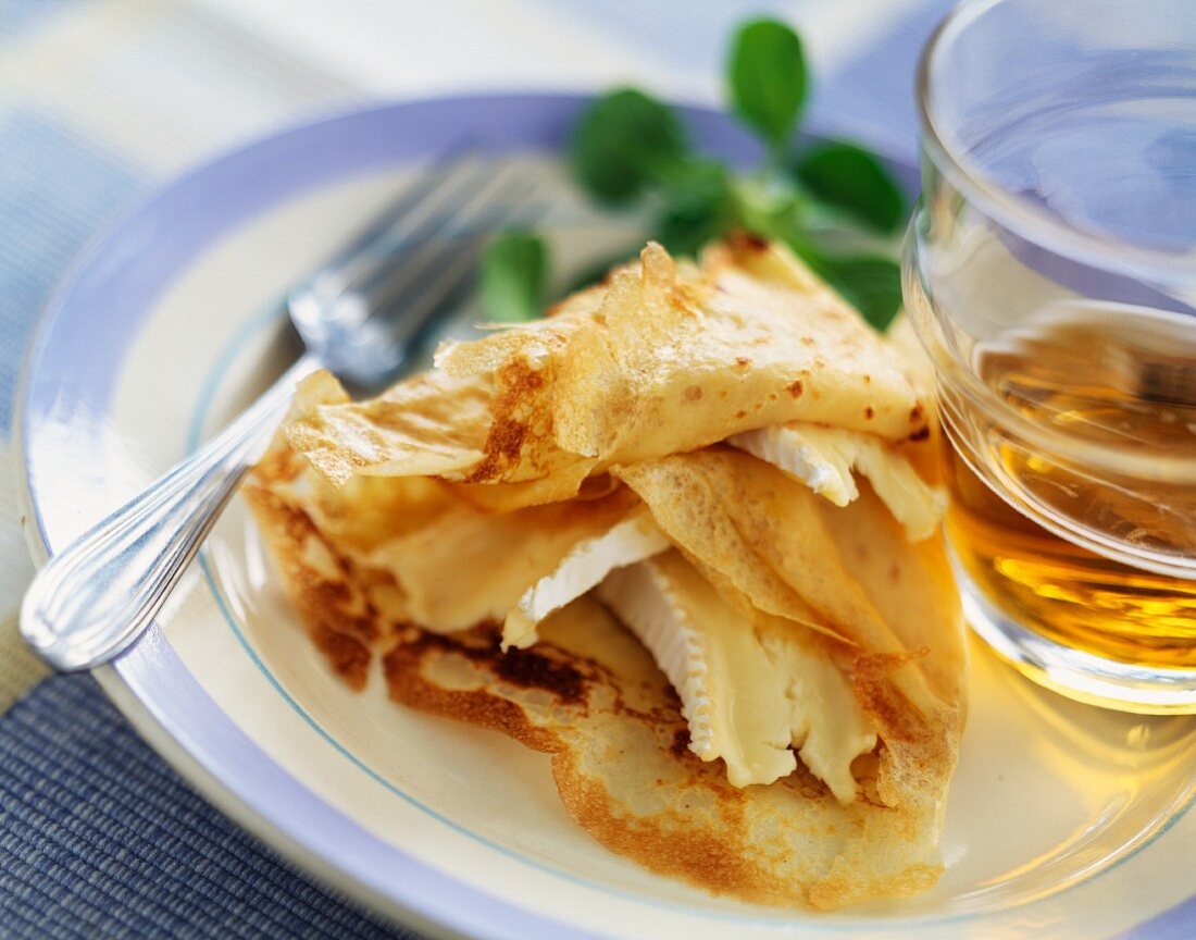 Camembert crepe