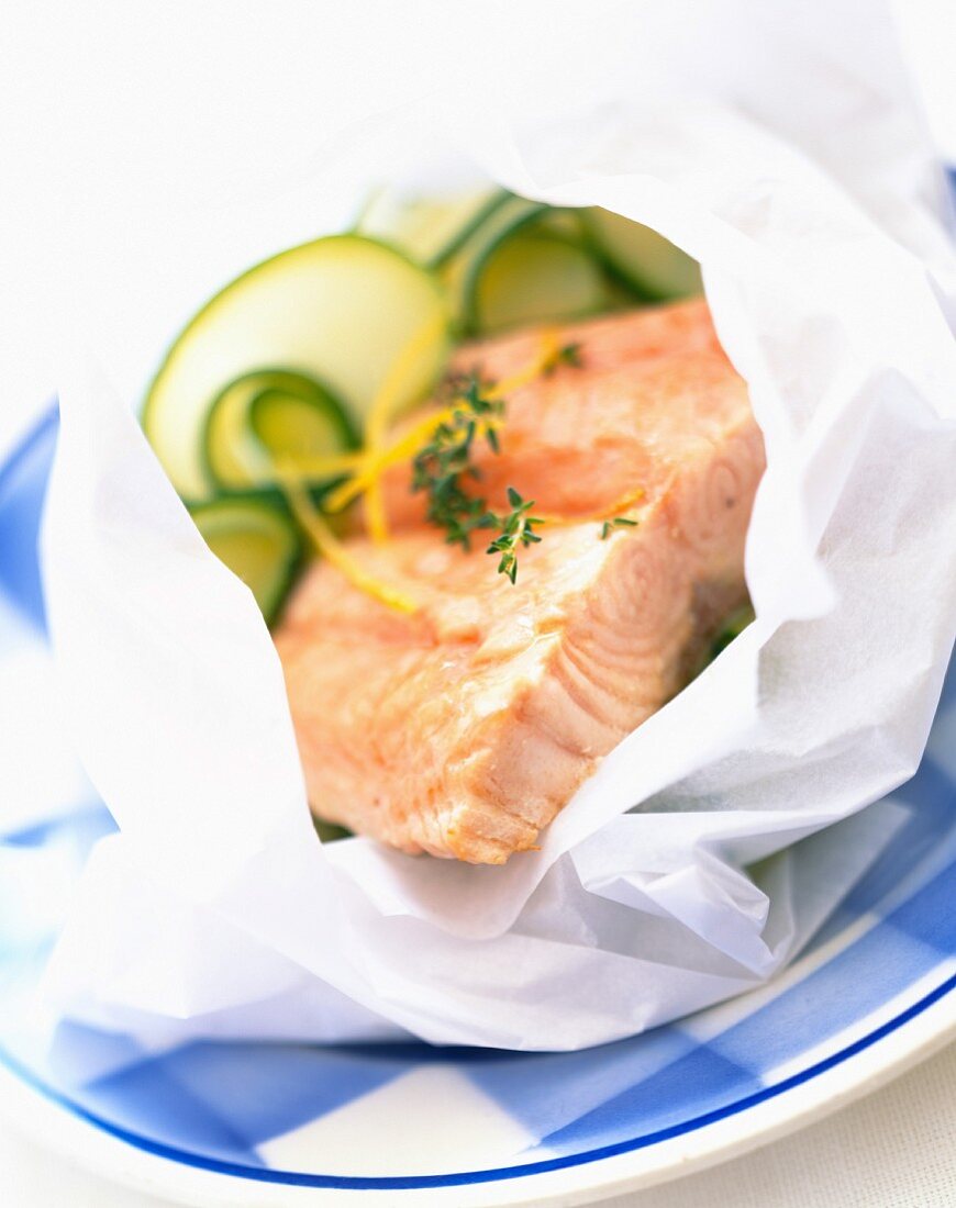 Salmon and courgette Papillotes