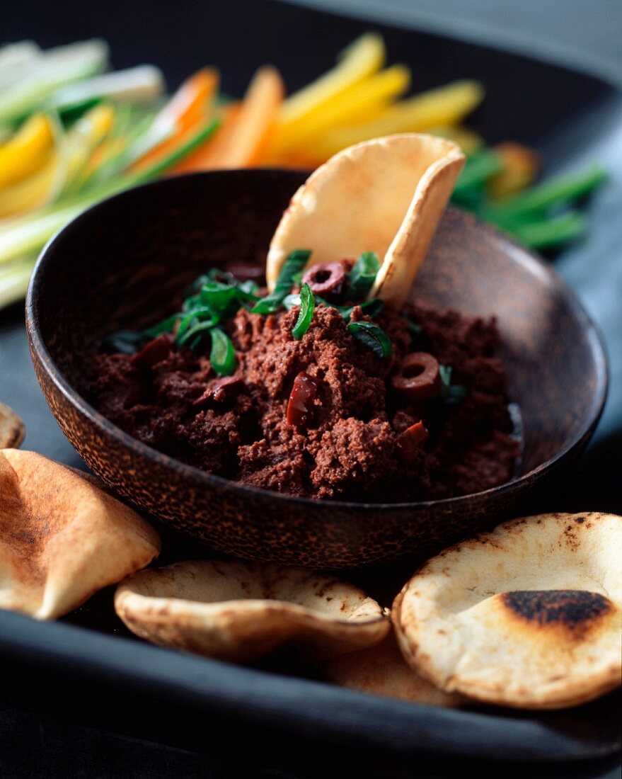 Tapenade aux herbes (Olivenpaste mit Kräutern, Südfrankreich)