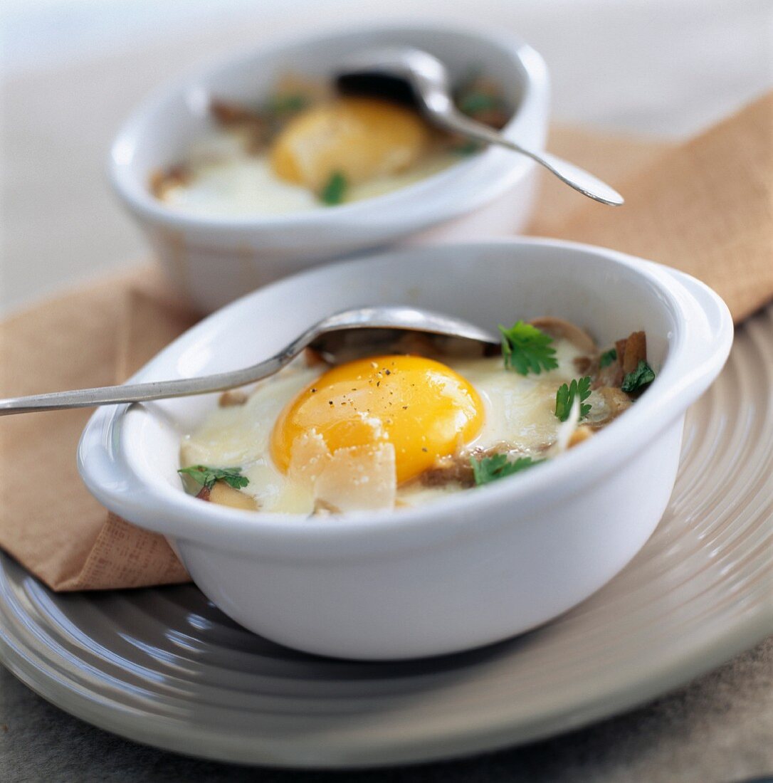 Coddled eggs with capers
