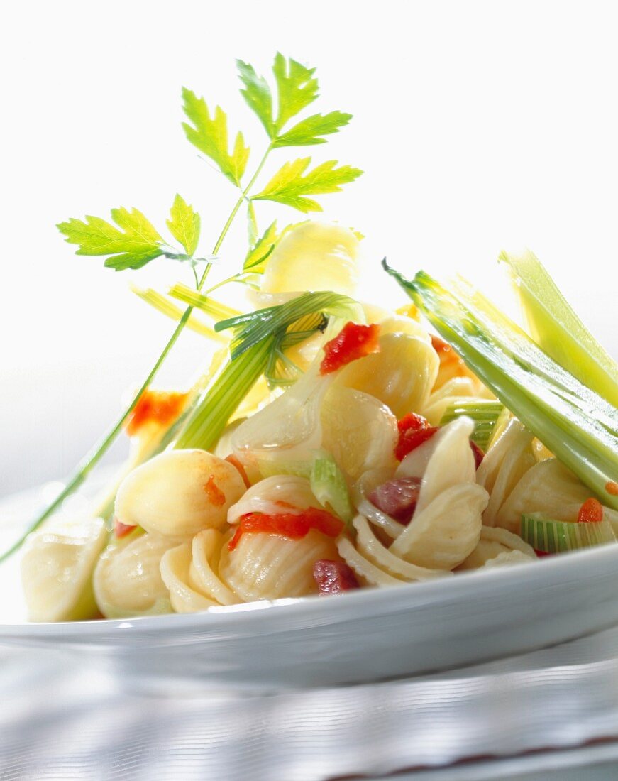 Pasta with ham and fennel