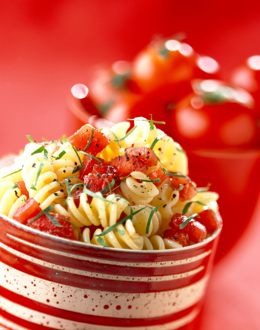 Fusilli with raw tomato