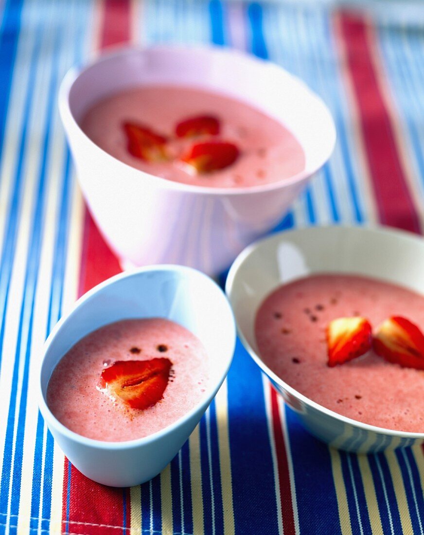 Strawberry soup with balsamic vinegar