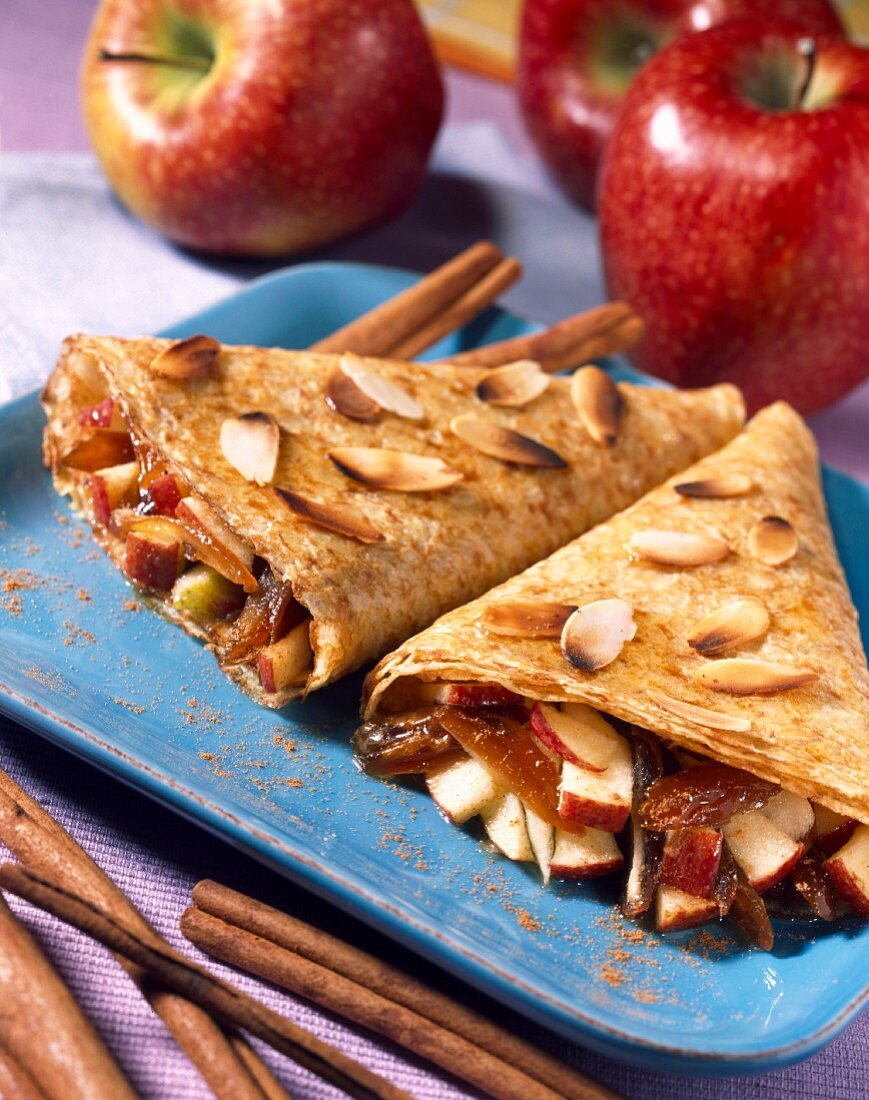 Pancake cones filled with dates and apples